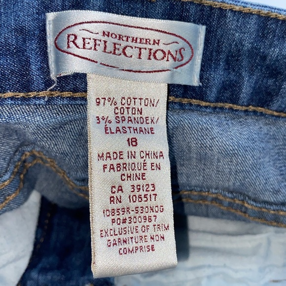 Vintage Northern Reflections Floral Butterfly Floral Embroidery Woman’s … - Picture 3 of 13